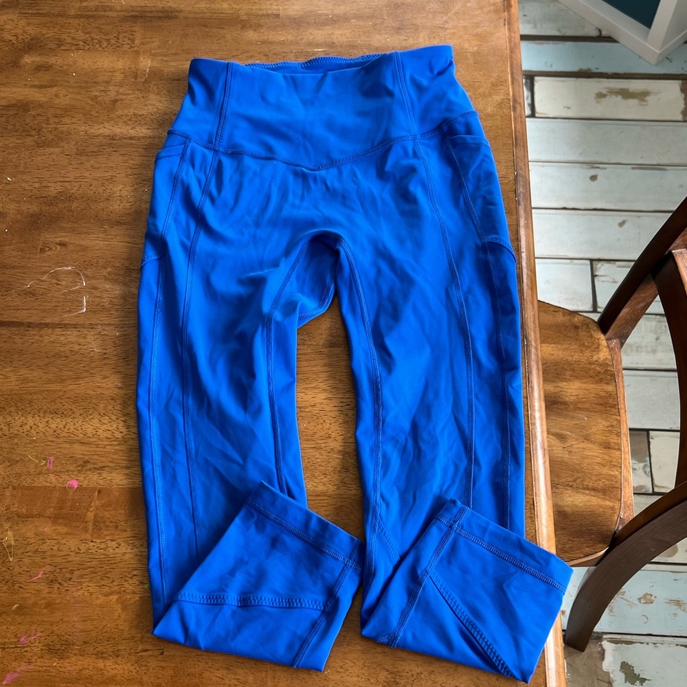 Lululemon all the right places size 6